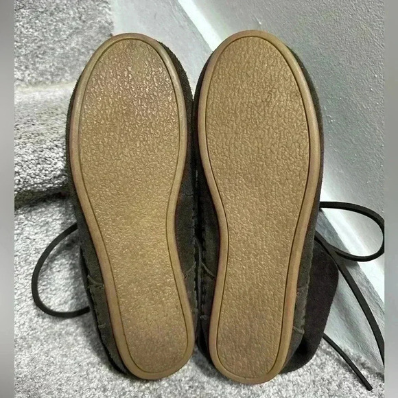 EUC TOMS Zahara Suede Moccasin Lace-Up Flat Booties
Chocolate Brown Women’s 9 - Picture 9 of 10